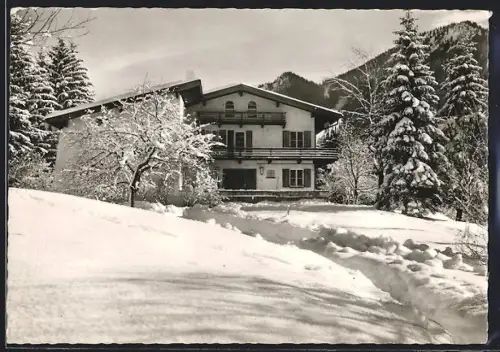 AK Oberammergau /Obb., Klima-Kurheim-Sonnenleite im Schnee