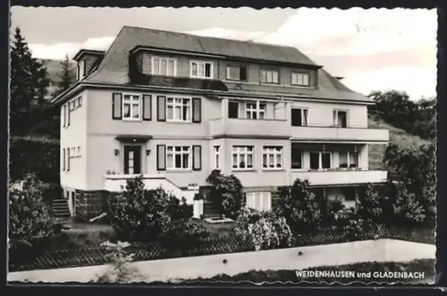 AK Gladenbach, Christliches Erholungsheim Haus Hardtblick, Bes. Geschw. Ort