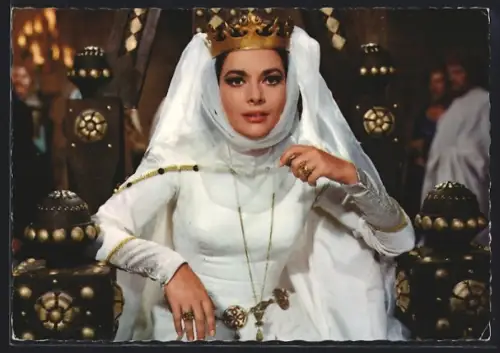 AK Schauspielerin Karin Dor in dem Film Nibelungen I. Teil Siegfried