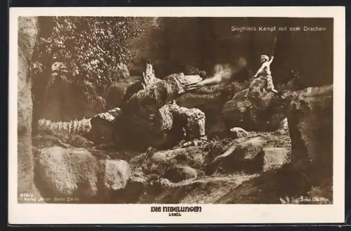 AK Die Nibelungen, Siegfried holt beim Kampf mit dem Drachen zum Schlag aus