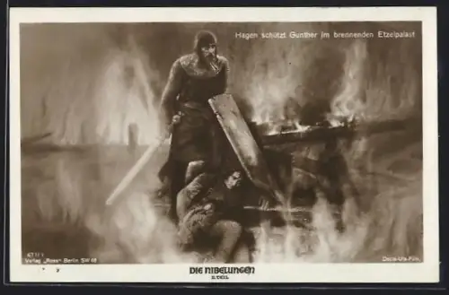 AK Film Die Nibelungen, Hagen schützt Gunther im brennenden Etzelpalast