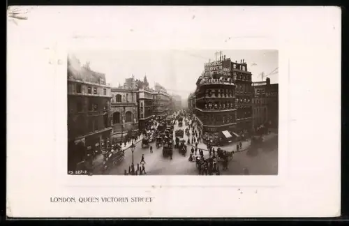 AK London, Queen Victoria