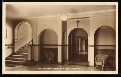 AK London, St. Raphael`s Hospital, The Entrance Hall