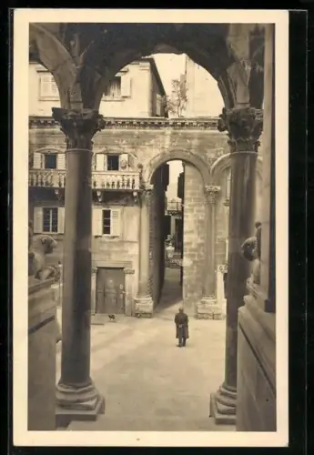 AK Split, Ulaz u. Stolna Crkva