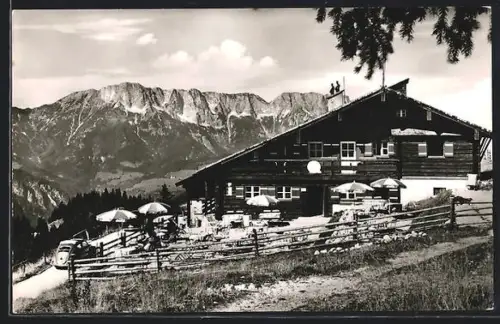 AK Berchtesgaden, Rossfeldskihütte, Ansicht gegen die Berge