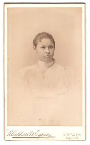 Fotografie Klinkhardt & Eyssen, Dresden, Pragerstr. 26, Porträt einer jungen Frau
