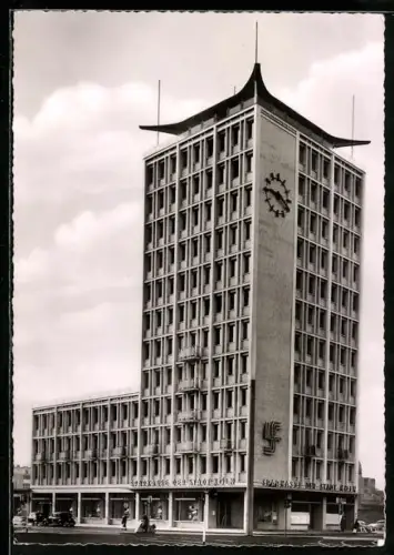 AK Köln a. Rhein, Sparkasse mit Barbarossaplatz