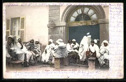 AK Alger, Arabes devant un Café, arabische Männer vor einem Café