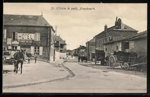 AK Saint-Hilaire-le-Petit, Une Rue et Hotel Chartreuse