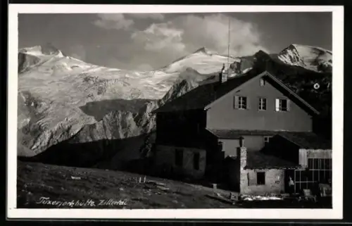 AK Tuxerjochhütte, Blick auf die Gefrorner Wald und Olperer