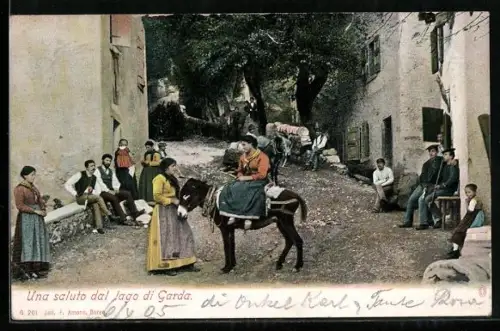 AK Arco /Lago di Garda, Strassenpartie mit Gebäudeansicht und Anwohnern