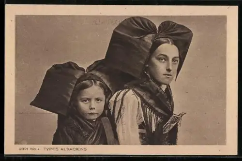 AK Jeunes Alsaciennes, Elsässerinnen in Tracht
