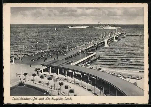 AK Zoppot, Seebrücke und Passagierschiffe auf der Reede
