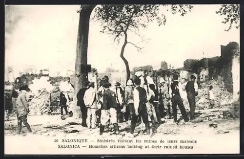 AK Salonique, Sinistres visitant les ruines de leurs maisons