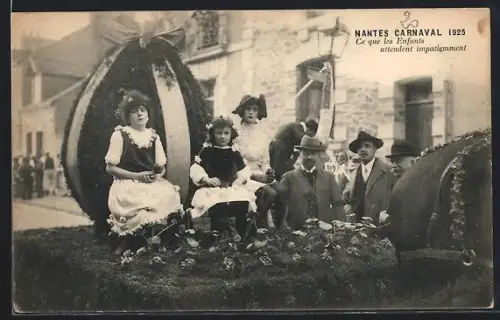 AK Nantes, Carnaval 1925, Ce que les Enfants attendent impatiemment, Fasching