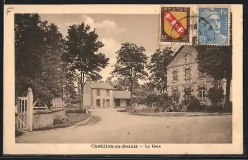 AK Chatillon-en-Bazois, La Gare, Strassenpartie am Bahnhof