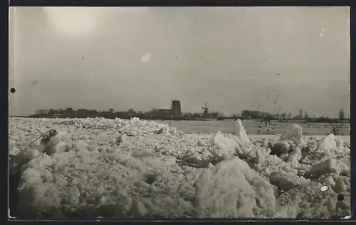 AK Gorinchem, Ortspartie mit Windmühle nach Eisstoss