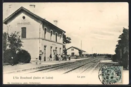 AK L`Ile Bouchard /Indre-et-Loire, La Gare, Bahnhof