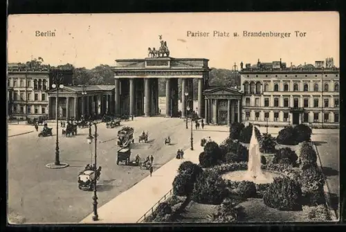 AK Berlin, Pariser Platz und Brandenburger Tor