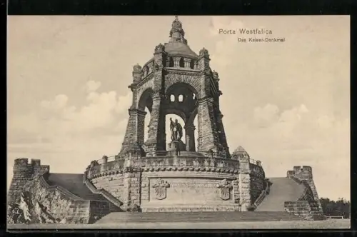 AK Porta Westfalica, Das Kaiser-Denkmal in Totalansicht