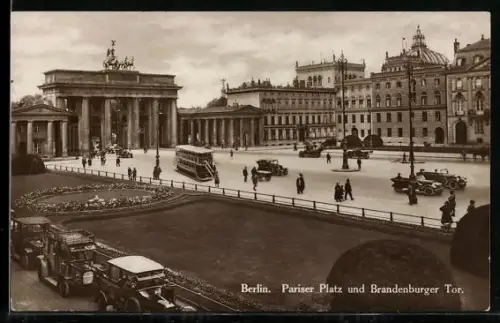 AK Berlin, Pariser Platz und Brandenburger Tor