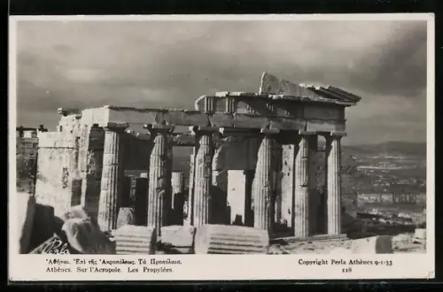 AK Athènes, Sur l`Acropole, les Propylées