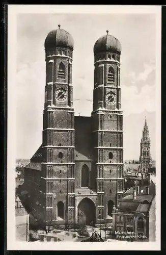AK München, Frauenkirche, Frontalansicht