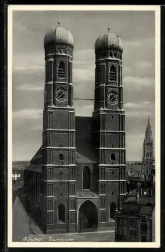 AK München, Frauenkirche, Frontalansicht