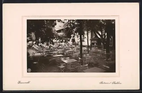 AK Berlin-Grunewald, Restaurant Paulsborn, Gartenansicht