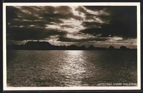 AK Dahme /Holstein, Blick auf die Küste bei Sonnenuntergang