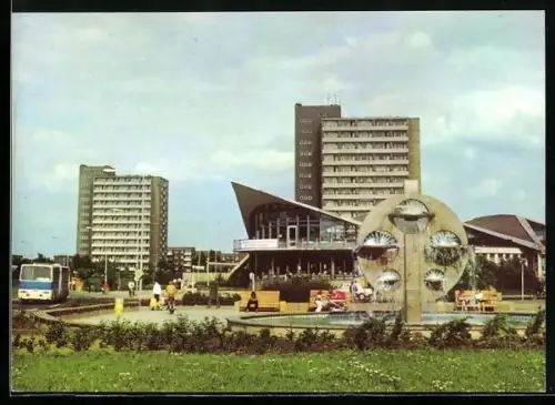 AK Rostock-Südstadt, Kosmos-Gaststätte u. Hochhäuser, Plantsche