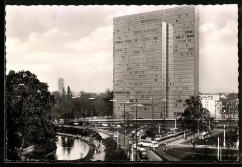 AK Düsseldorf, Hofgarten mit Hochstrasse u. Thyssenhaus aus der Vogelschau