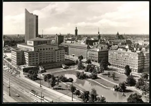 AK Leipzig, Oper u. Hochhaus der Universität mit Anlagen und Stadtpanorama aus der Vogelschau