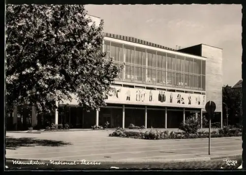 AK Mannheim, National-Theater mit Strassenpartie