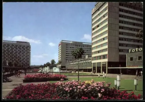 AK Dresden, Prager Strasse mit den Interhotels Bastei, Königstein und Newa