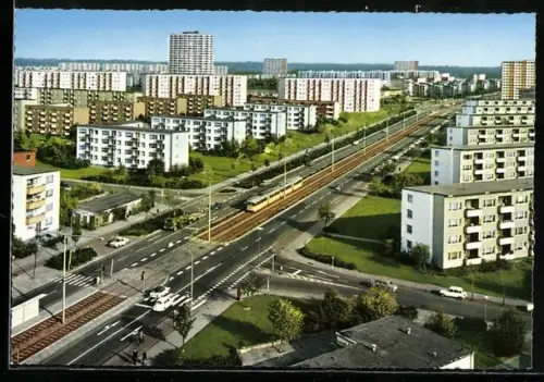 AK Bremen-Neue Vahr, Strassenpartie mit Gebäudeansicht und Strassenbahn