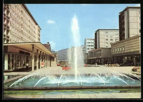 AK Karl-Marx-Stadt, Rosenhof mit Springbrunnen, Neubauten