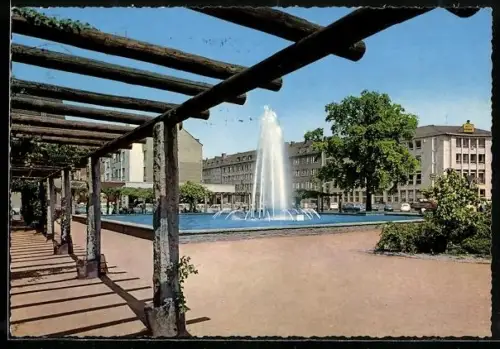 AK Mönchengladbach, Bismarckplatz mit Fontäne