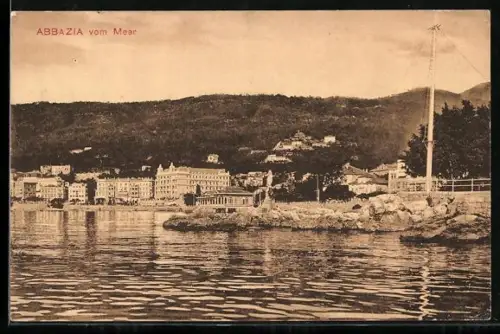 AK Abbazia, Ortspanorama vom Meer aus