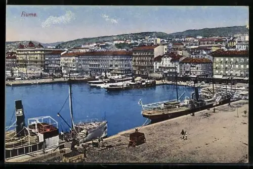 AK Fiume, Gesamtansicht mit Hafen