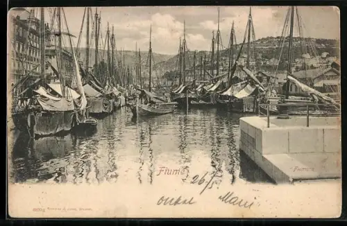 AK Fiume, Segelboote im Hafen