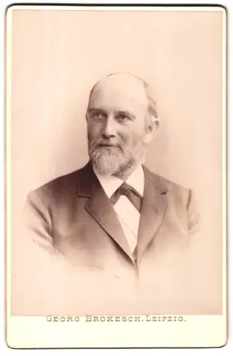 Fotografie Georg Brokesch, Leipzig, Zeitzerstrasse 2, Porträt eines älteren Mannes