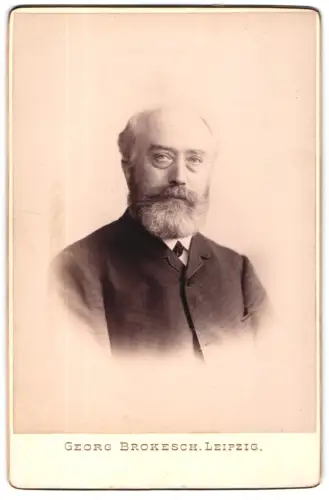Fotografie Georg Brokesch, Leipzig, Zeitzerstrasse 2, Porträt eines älteren Mannes