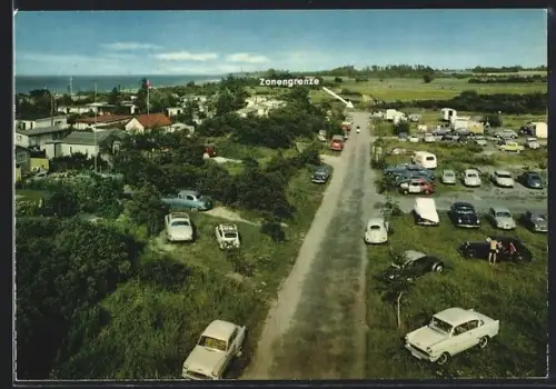 AK Travemünde-Priwall, Ostseeheilbad, Strassenpartie an der Zonengrenze