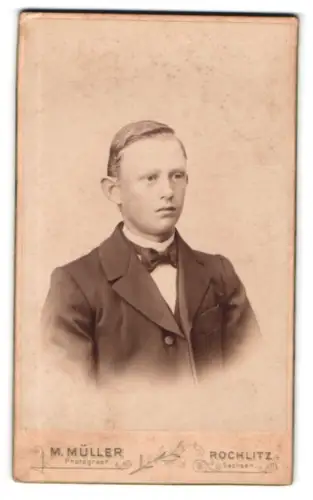 Fotografie M. Müller, Rochlitz, Porträt eines jungen Mannes
