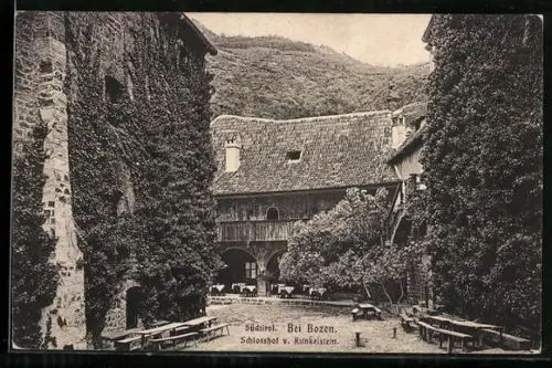 AK Bozen /Südtirol, Burg Runkelstein, Schlosshof