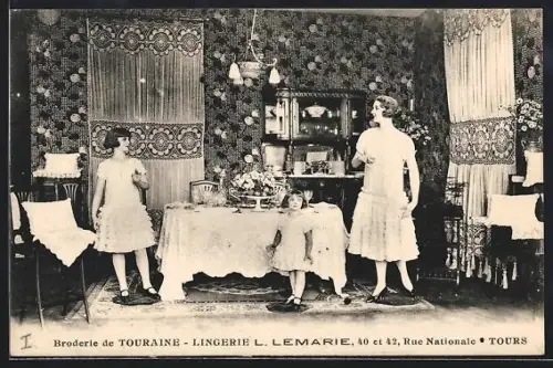 AK Tours, Intérieur de la Broderie de Touraine, Lingerie L. Lemarié, rue Nationale 40 et 42