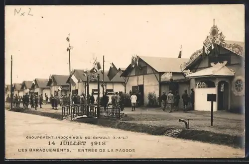 AK Le Ripault, Les baraquements, Entrée de la pagode, 14 juillet 1918