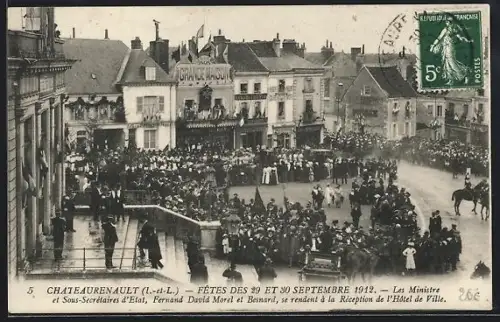 AK Châteaurenault /I.-et-L., Fêtes des 29 et 30 septembre 1912, réception à l`Hôtel de Ville