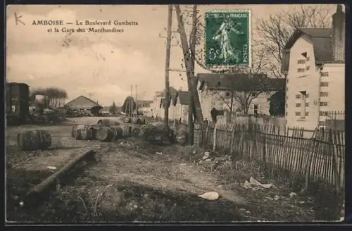 AK Amboise, Le Boulevard Gambetta et la Gare des Marchandises